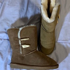 bearpaw tan boots